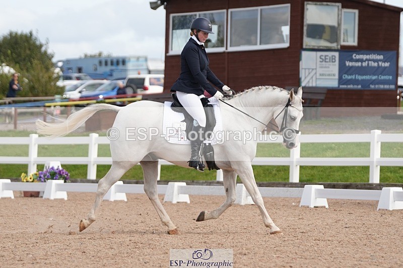 250906-130431-03505 - 065-Jessica.PerrySilver.Secret