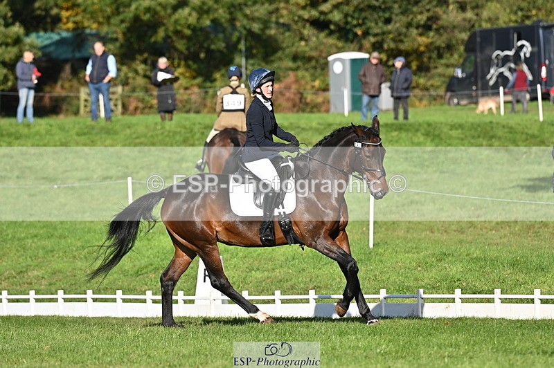 251024A-104609-08437 - G-559-Eleanor.Dunachie
