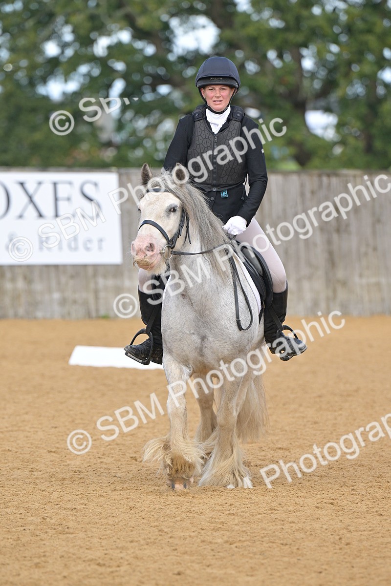 SBM_03747 - D2 - Small Tour Championship Intro 2