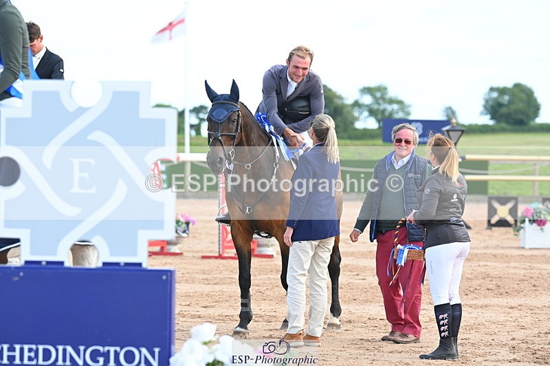 230721A-172430-08092 - Cls 10, 2 Star Big 1.45m Break to End