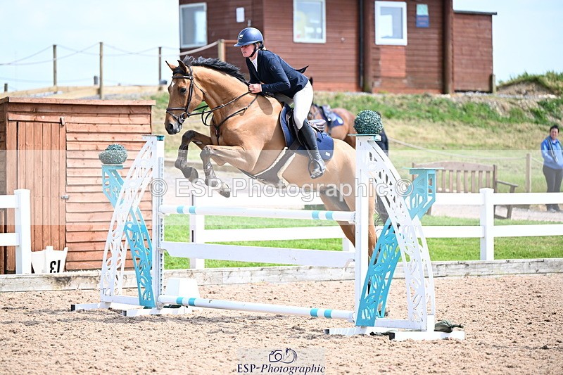 240605A-150317-00874 - Cls 4 Newcomers and 1.10m Open