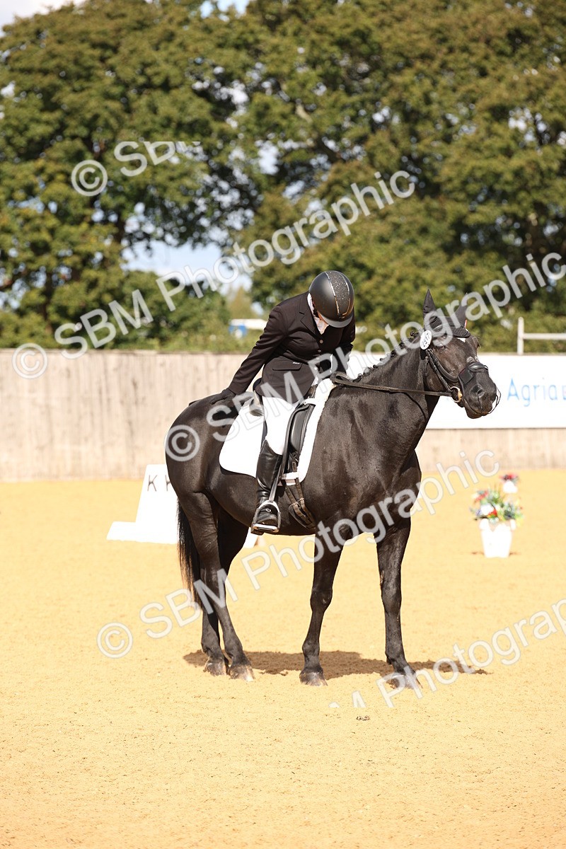 SBM_04282 - D2 Small Tour Championship Intro C