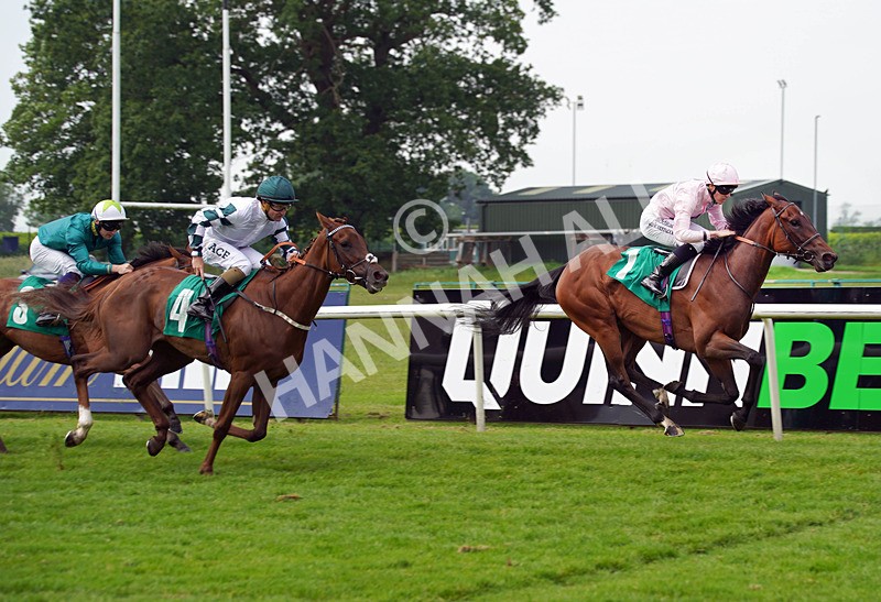 160626-Race 1-Counter Intuitive-3 - Race 1 14.15pm British EBF Fillies' Novice Stakes