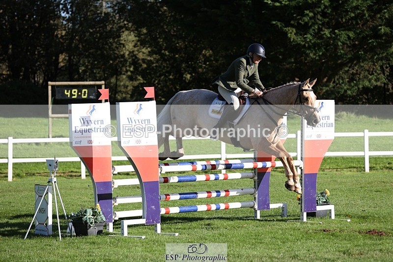 231022-104337-24699 - 612-CORRIEVIEW.MERLIN.MAGIC-Jane.Rogers-TrotUp+SJ