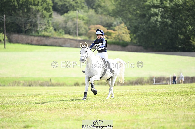 240825X-113122-32549 - 70cm XC 11.00 to 12.00