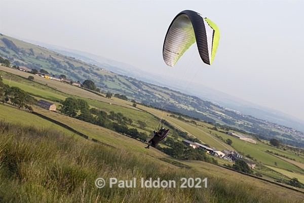 Soaring 03 - People