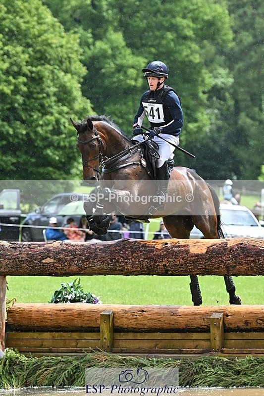 240526-131556-22766 - 541-FRIENDSHIP_VDL-Aaron_Millar