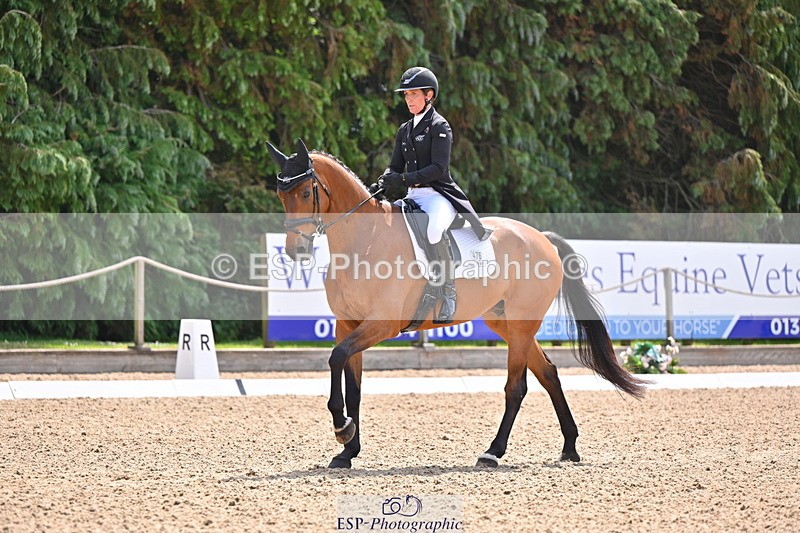 250523A-121558-06503 - D-476-Caroline.Powell-TIK.TOK