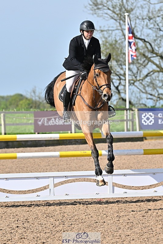 240509A-093206-00587 - Cls 8 Foxhunter