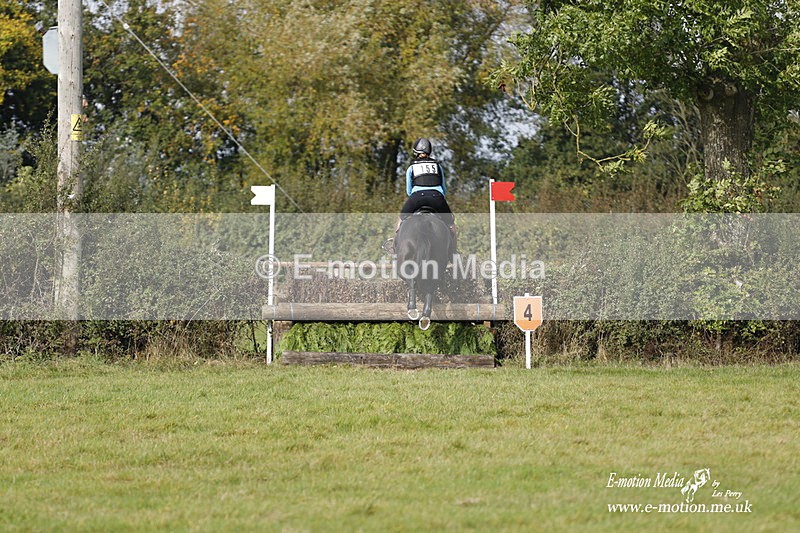  WWHT 171021 2920 - Intermediate (0.90m)  17/10/21