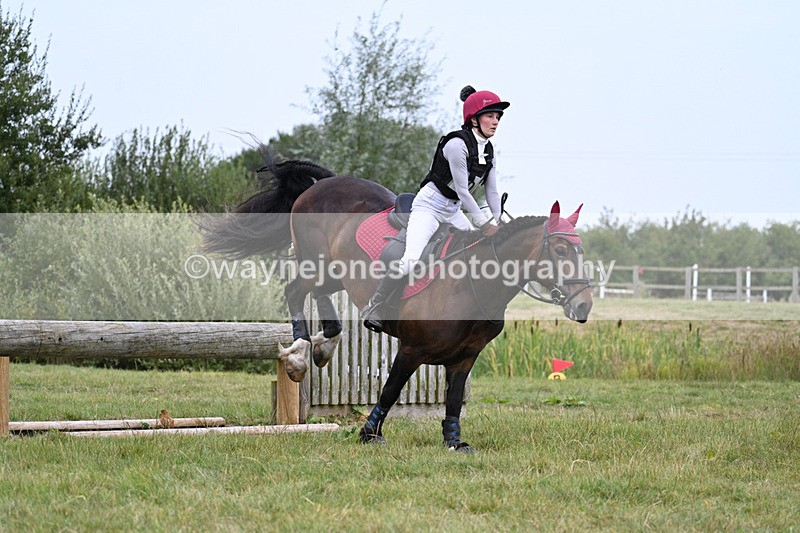 WJ7_8565 - 80cm XC Time 16:05 to 16:24