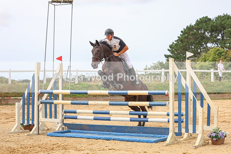 3E7A4405 - Class 8: Senior Foxhunter/1.20 open