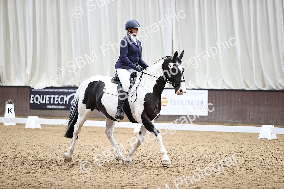 SBM_001823 - Novice 4 - 11.15-13.22