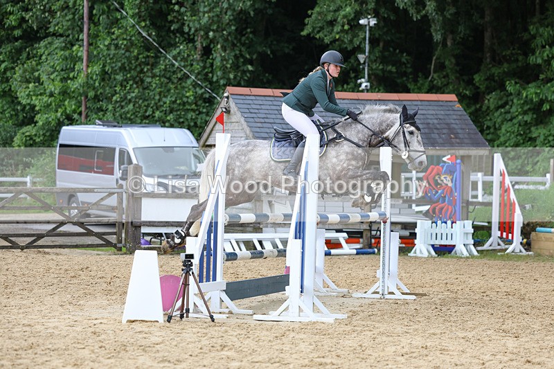 3E7A4209 - Class 7: Senior Newcomers/1.10m open