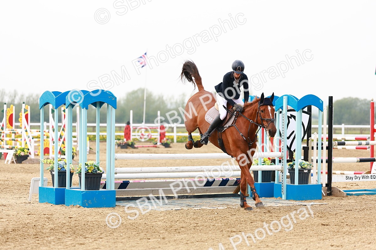  - Class 18 - Senior Newcomers - 1.10m