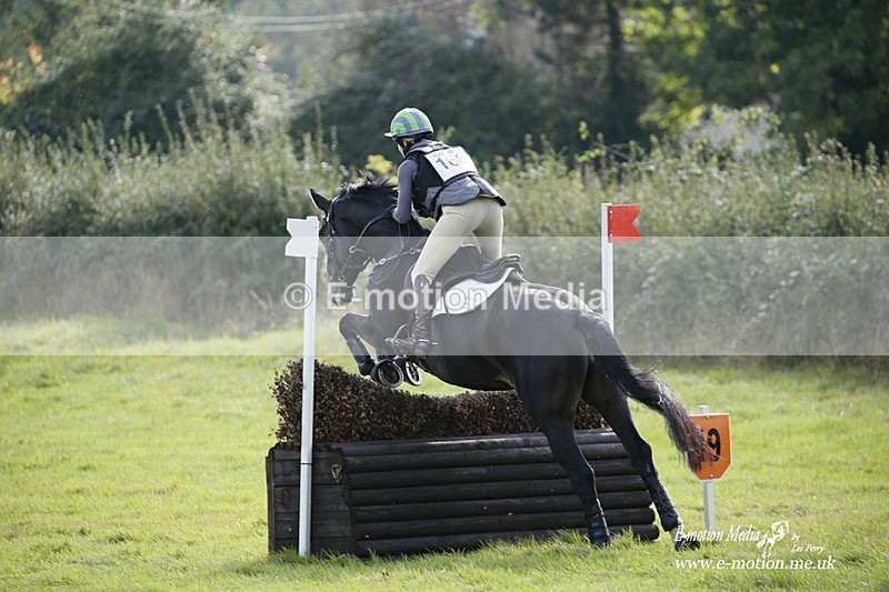  WWHT 171021 3051 - Intermediate (0.90m)  17/10/21