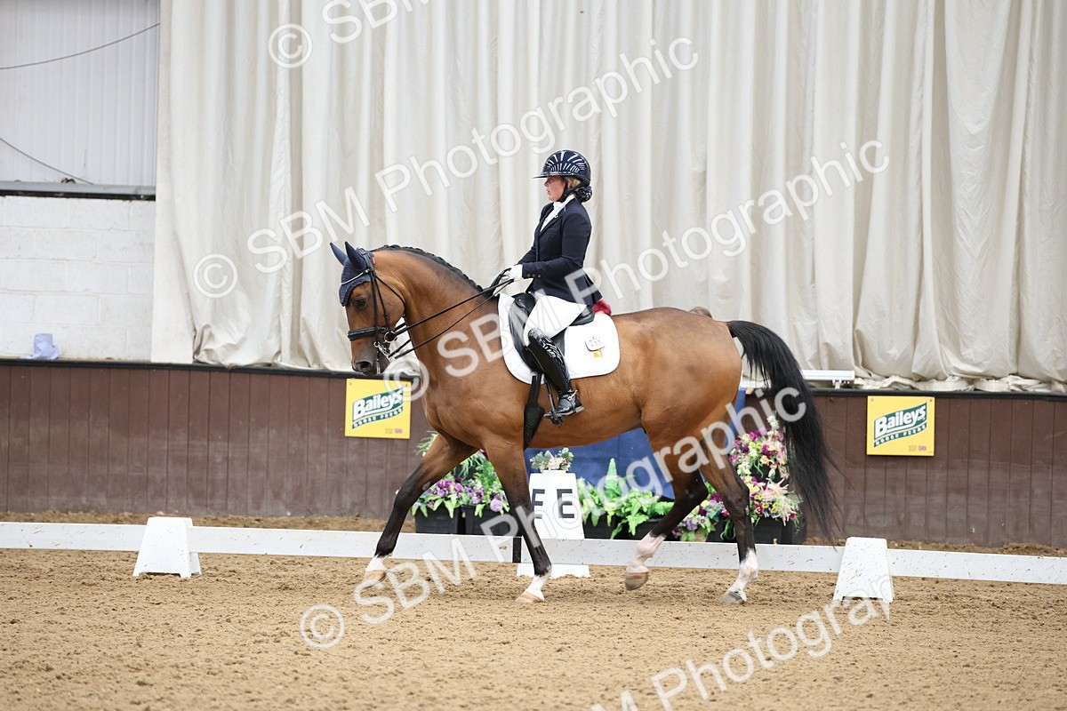 SBM_004040 - Class 8 - Advanced Medium 6 Silver