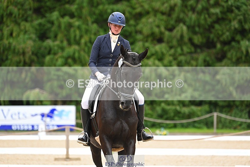 230813-170155-08539 - Cls 14 Medium Silver 16.45 to End