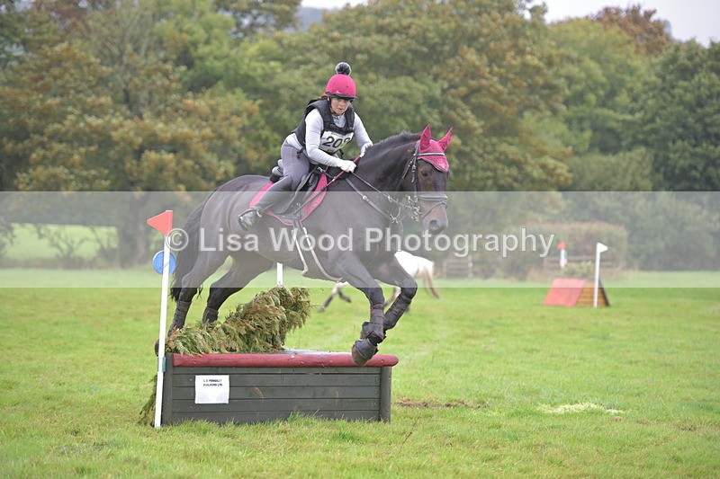 RAY_9830 - Class 2: 70cm: Corner