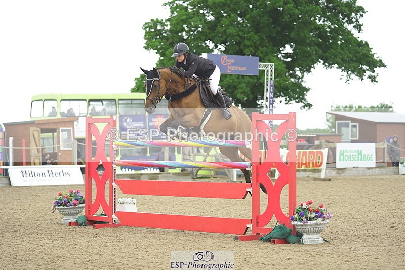 230730A-133650-10144 - Cls 27 Chard Grand Prix