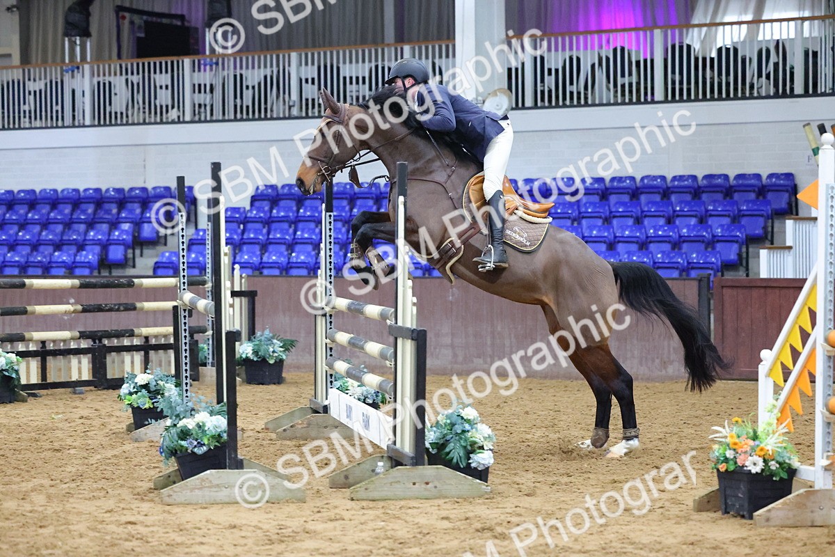1I0A4827 - Class 9 - Senior Newcomers/ 1.10m Open