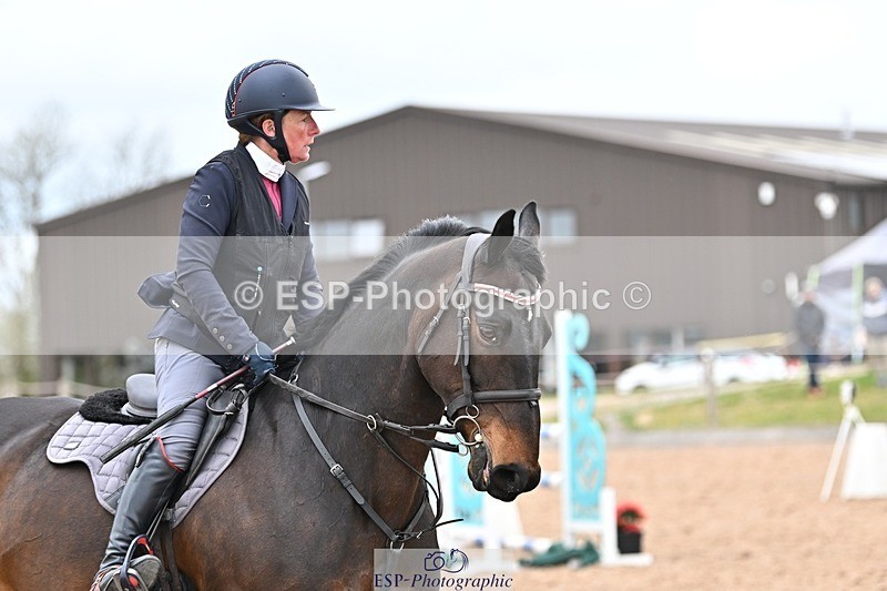 250414-120105-00754 - 1.10m Round 1