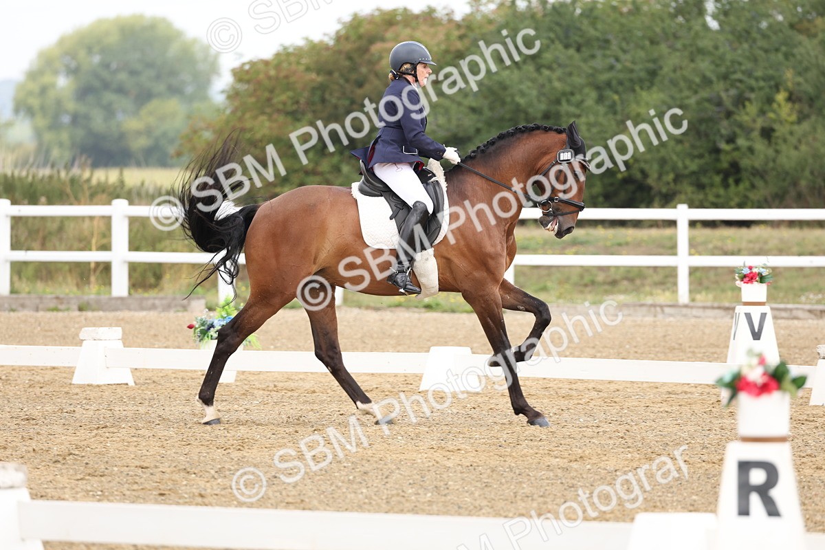 SBM_005779 - Class 6 - Novice 6 - 10.26-11.29