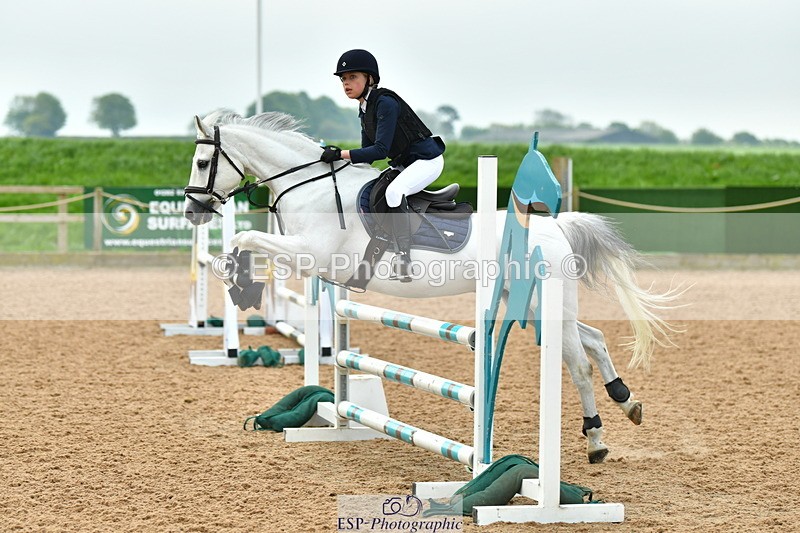 230513A-092927-00099 - Cls 11 Stepping Stones 128+138cm