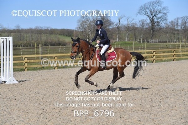 BPP_6796 - CLASS 14 SUN Springboard 128cm/ 138cm Restricted Handicap
