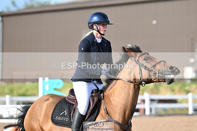 260627-180358-05929 - Cls 27 Foxhunter and 1.10m