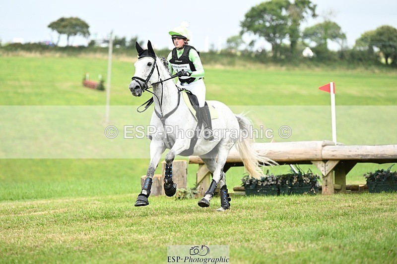 240831A-122403-02101 - 014-Caitlyn.Faull-PENNINEVIEW.SUMMER