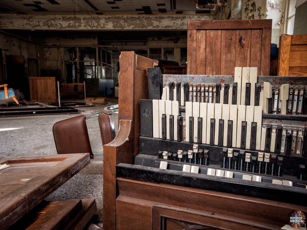 The Rosewood Center (Owings Mills, MD) | Smashed Organ - The Rosewood Center