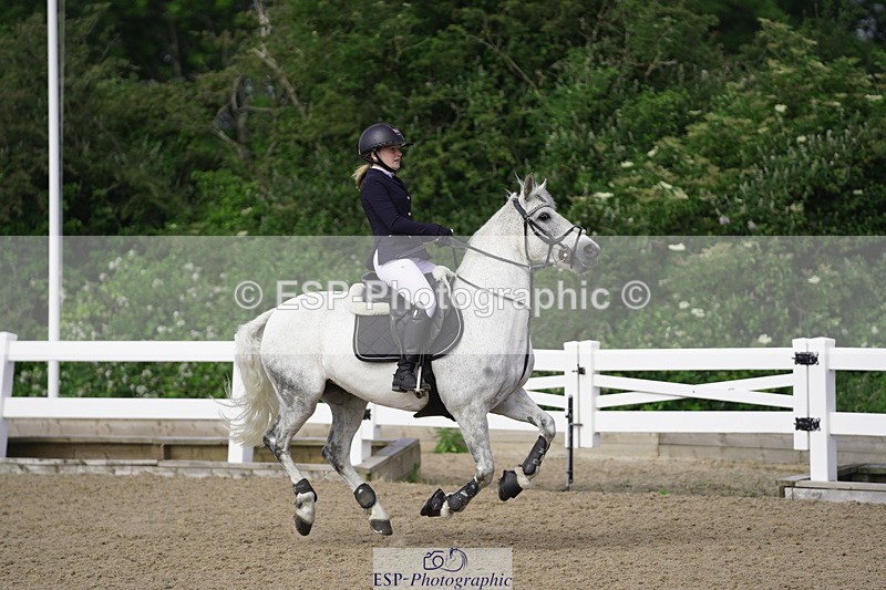 230624A-093400-00750 - Cls 21 British Novice & 80cm Open