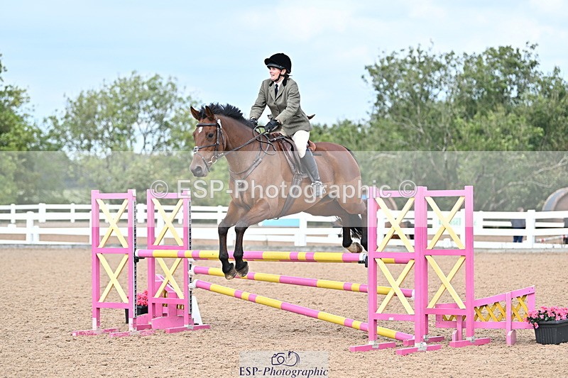 241004A-122542-01816 - Fri 09 95cm Amateur Quals