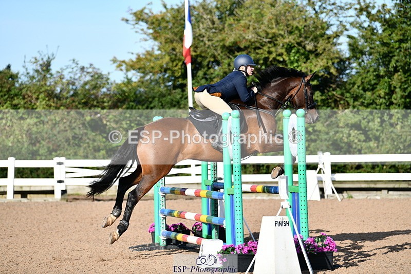 240913A-091204-02868 - Cls 20 Snr British Novice and 90cm Open