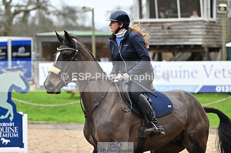 250201A-132950-00822 - Cls 03 Local Horse 110cm