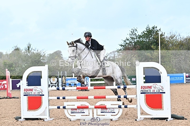 261014-124050-00452 - Cls  05 Snr Newcomers & 1.10m Open