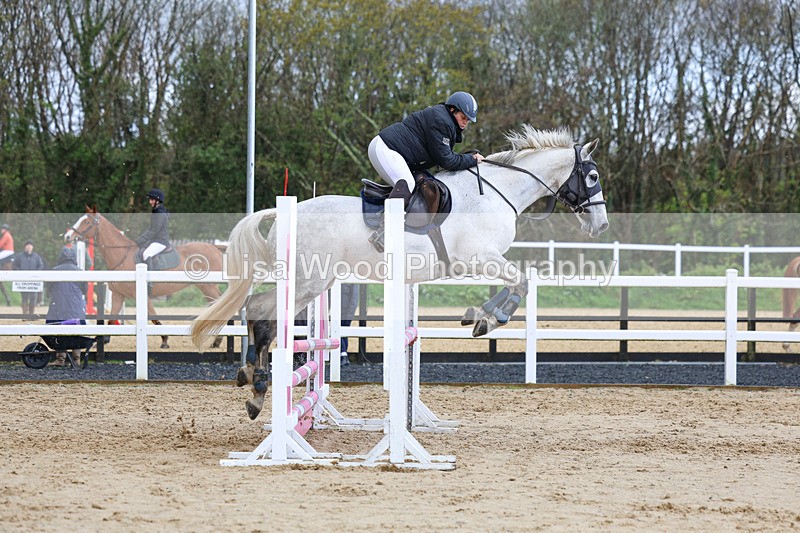 3E7A0624 - Class 4: Senior British Novice/90cm open