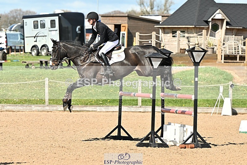250416-152626-01737 - Cls 6 Foxhunter and 1.20m