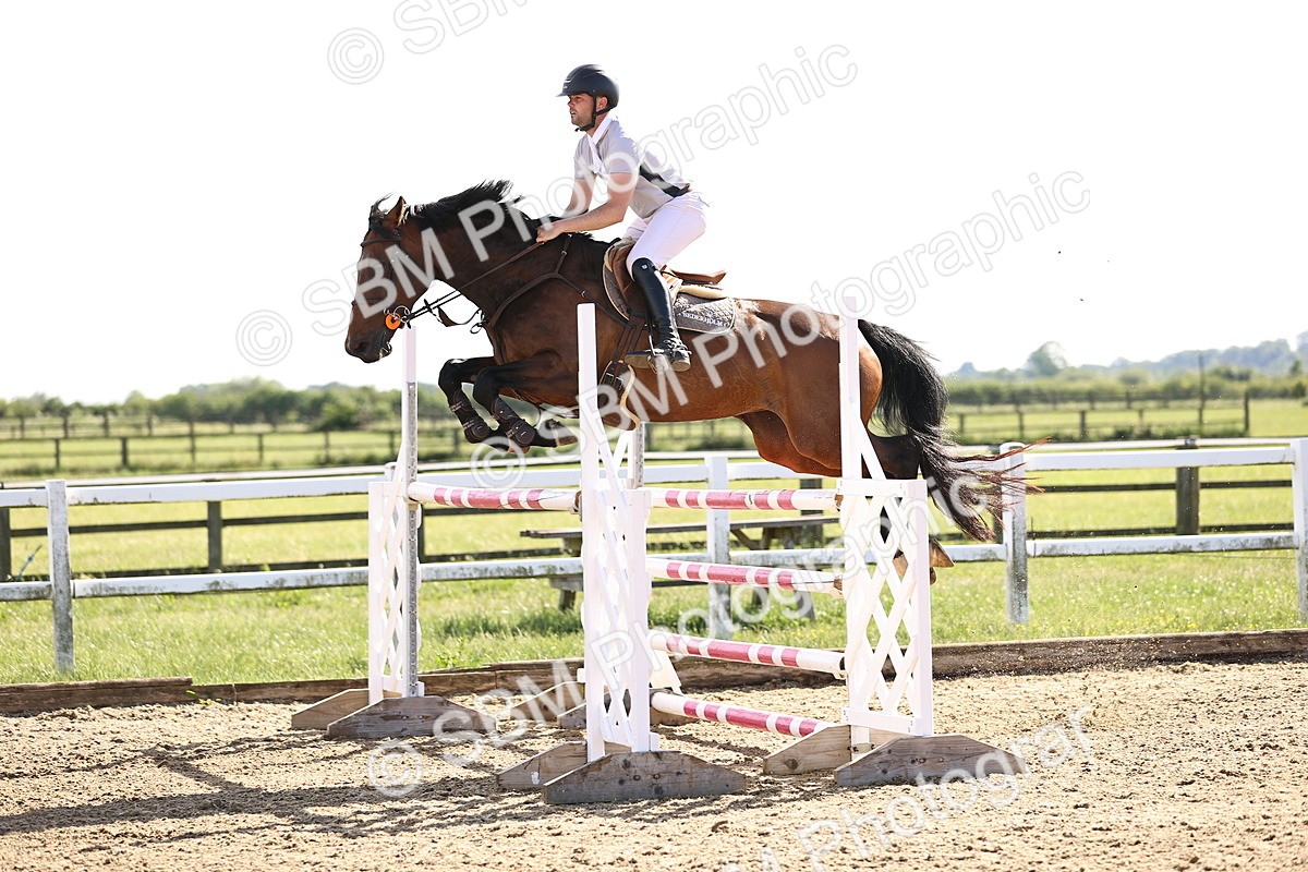 SBM_003121 - Class 5 - Senior Foxhunter - 1.20m