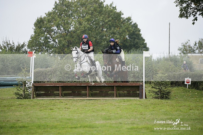  WWHT 171021 1851 - Novice Pairs (0.80m)  17/10/21