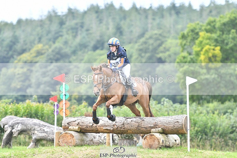 240803-133103-06895 - 157-Jennifer_Jaques-AURELIA_COOL