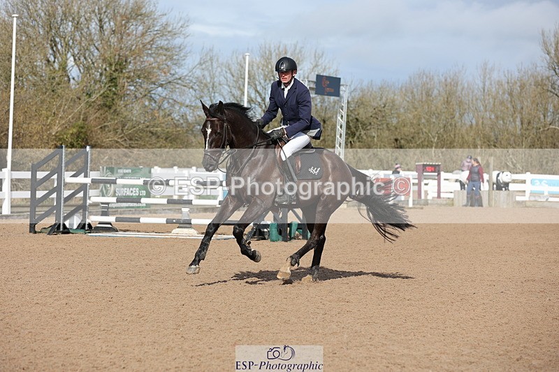 240223A-115810-01023 - Cls 4 Snr 1.05m Open