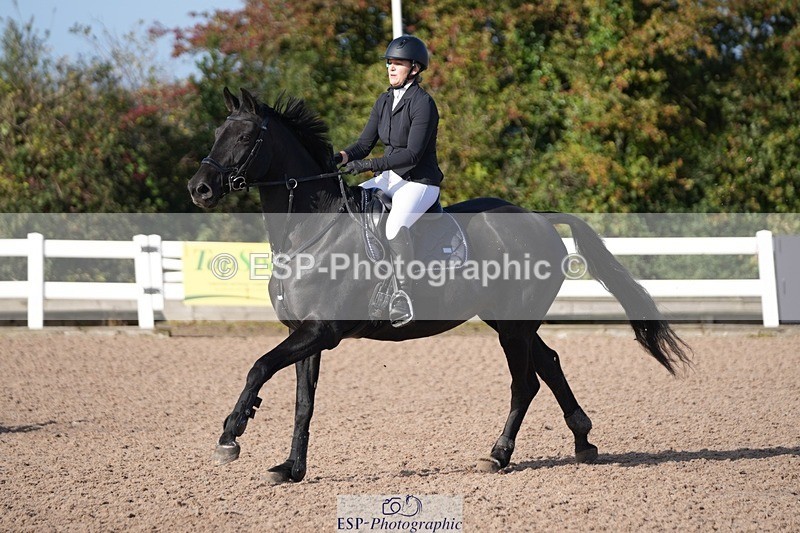 251004-103644-01811 - Cls 15 British Novice and 90cm Open