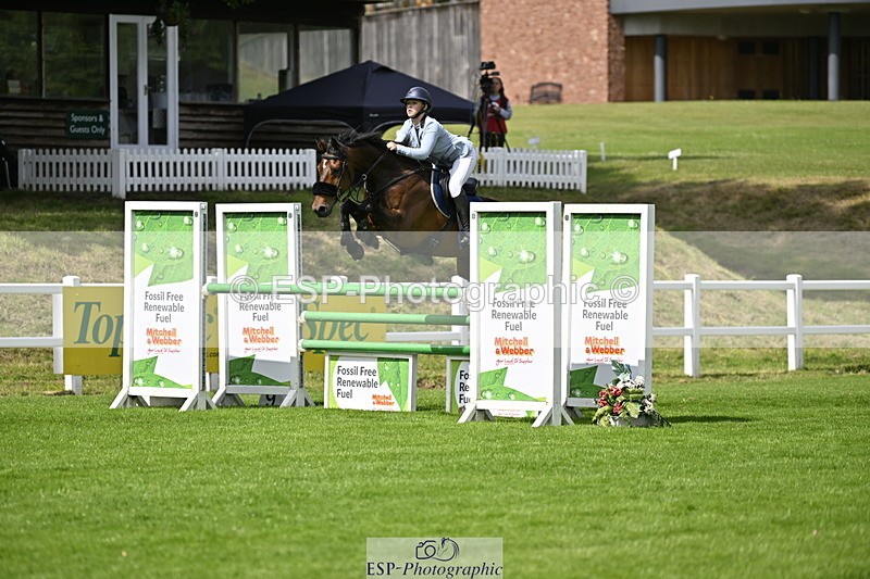 250613A-104710-00576 - Cls 1 Snr Newcomers and 1.10m Open