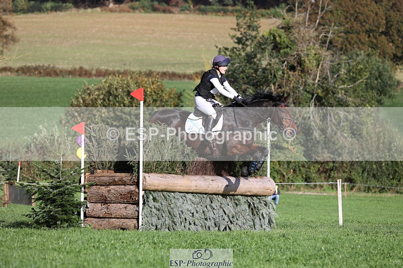 241025-112514-06481 - 018-Alice.Robinson-DERRYS.DIAMOND.CAVALIER