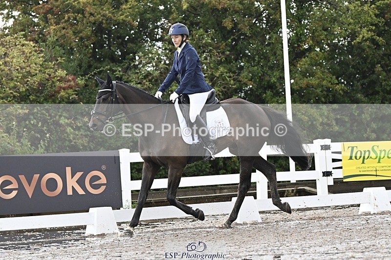 250907-103236-06274 - 027-Amanda.KingInvincible