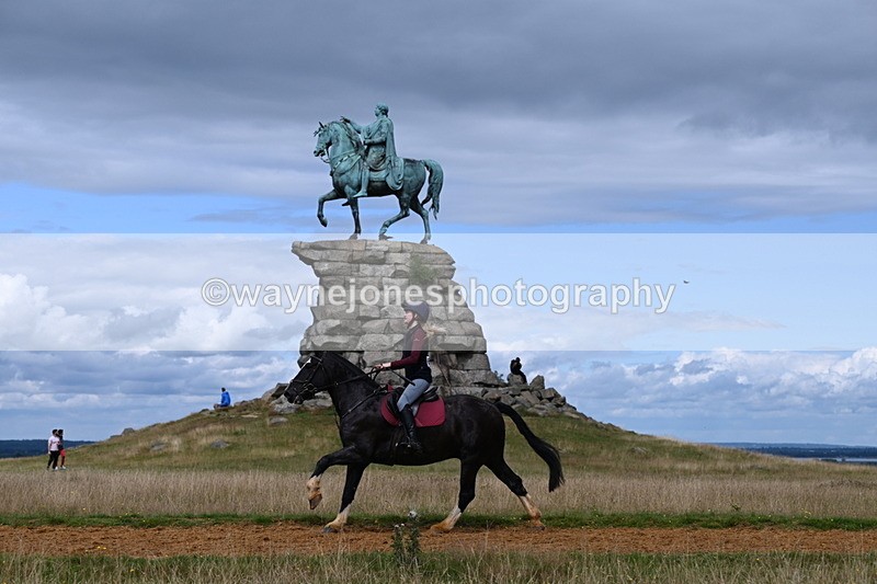 DSC_8781 - Time at Statue 14:33 to 15:10