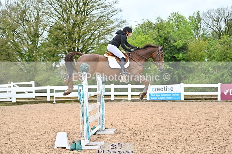 240501A-142113-01032 - Cls 8 Snr Foxhunter and 1.20m Open
