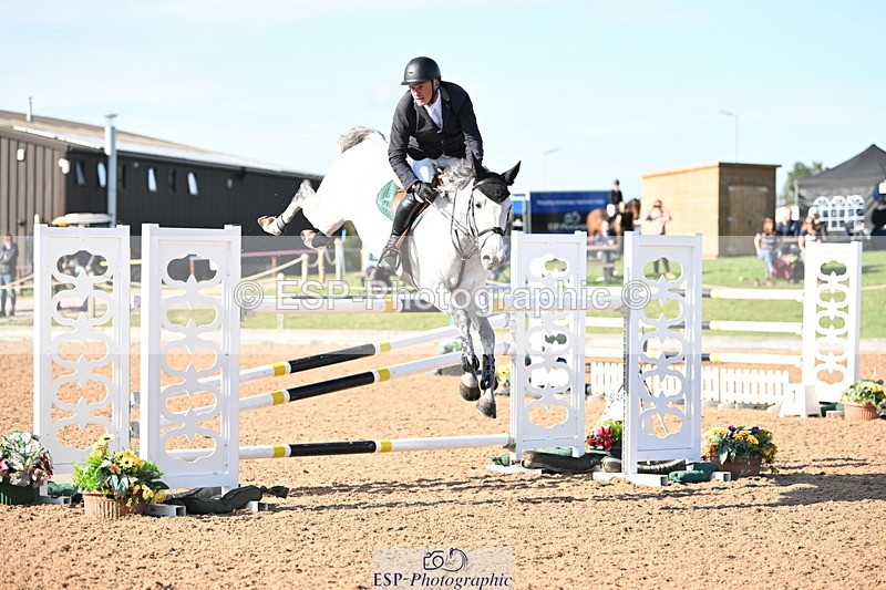 240913A-162547-05244 - Cls 18 National 1.40m Open